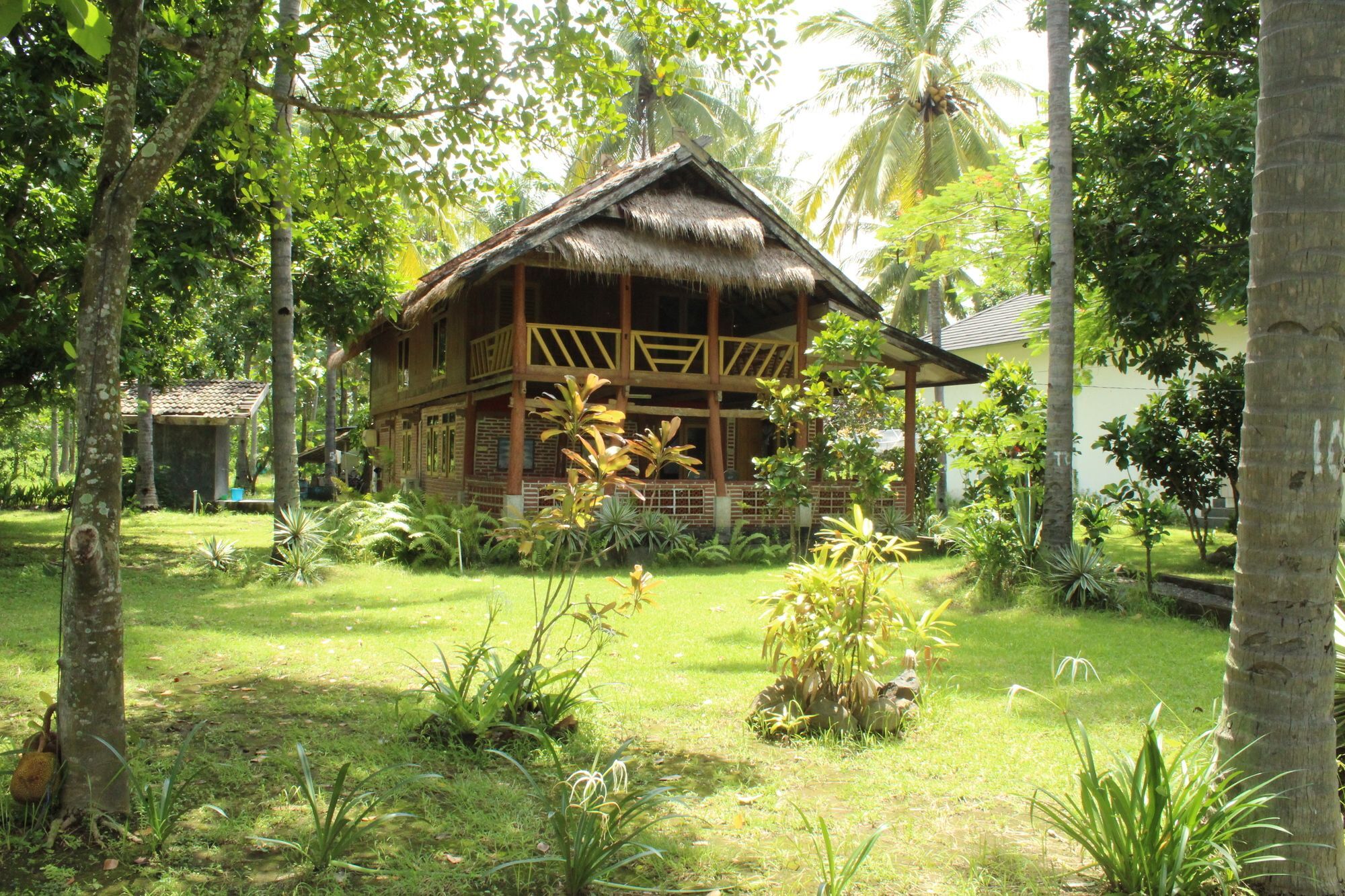Gondang Beach Hotel Gili Trawangan Exterior foto